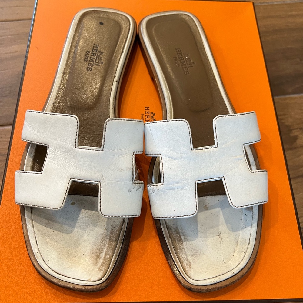 Hermés Oran Sandals